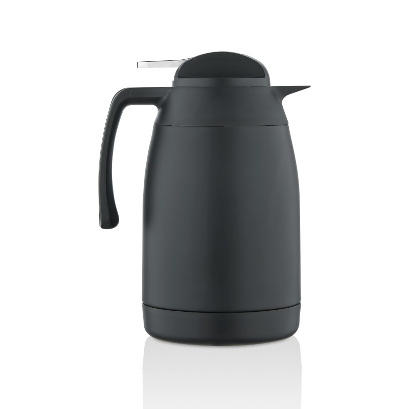 Termoska 1,5 l, černá
